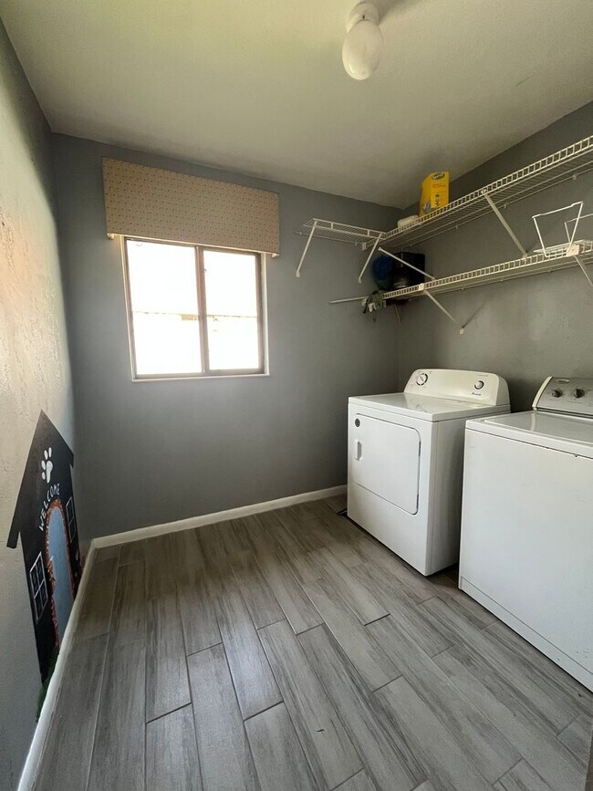 Building Photo - Beautiful 3-Bedroom Home in Palm Coast!