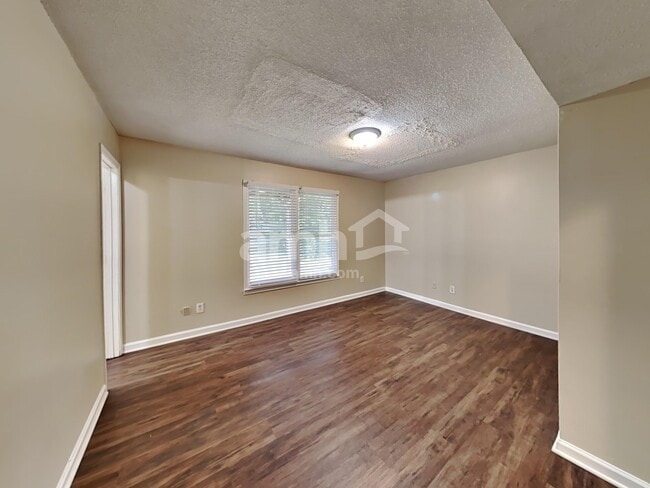 Building Photo - 3032 Crystal Gate Pl