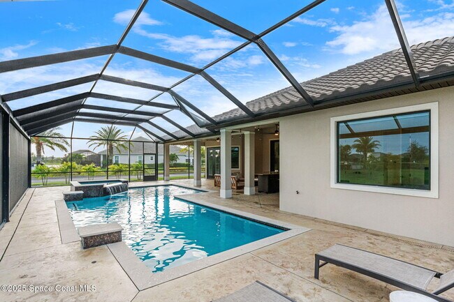 Building Photo - 8499 Serrano Cir