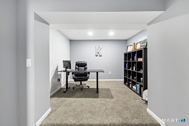 Building Photo - 14 Plymouth Ave