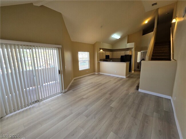 Building Photo - 5125 W Reno Ave