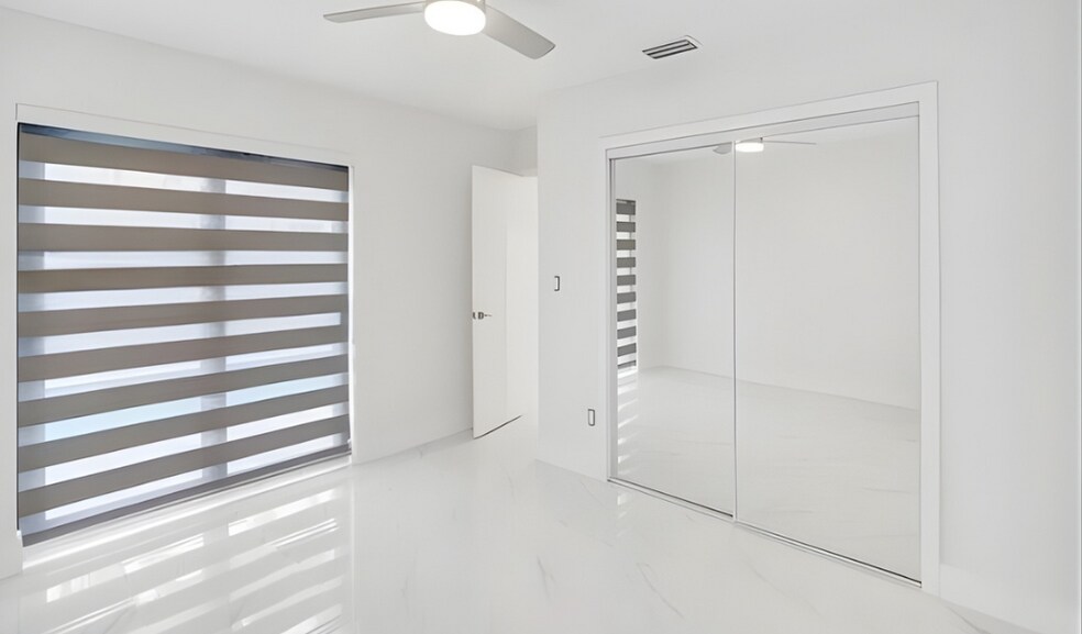 Building Photo - 7881 Hope St