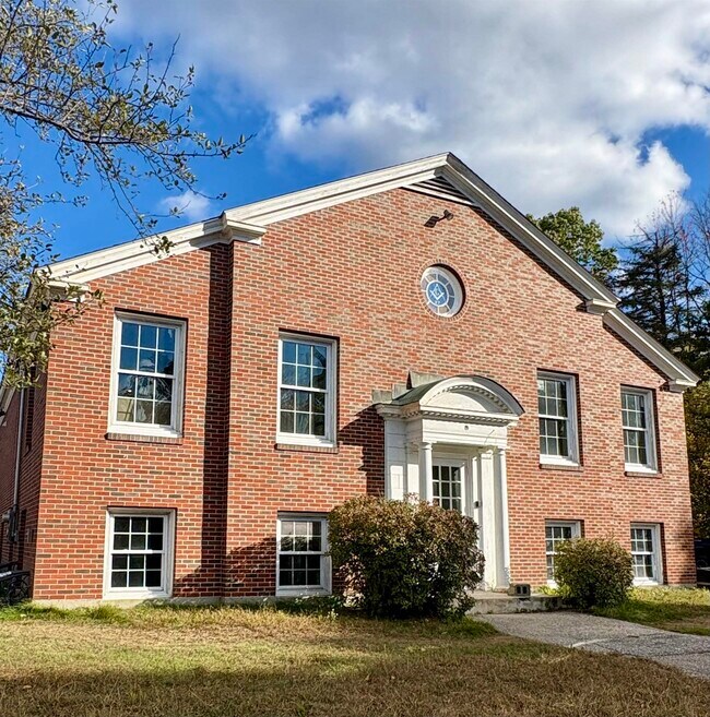 Primary Photo - 15 Mountain Rd