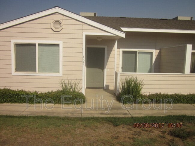 Building Photo - 437 N Park St