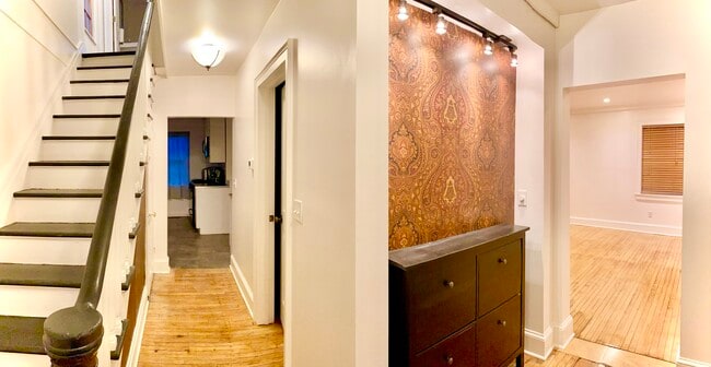 Building Photo - 4002 Chatham St