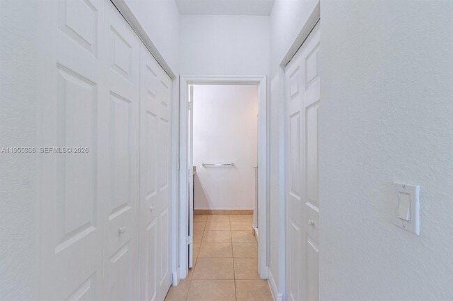 Building Photo - 14665 SW 9th St