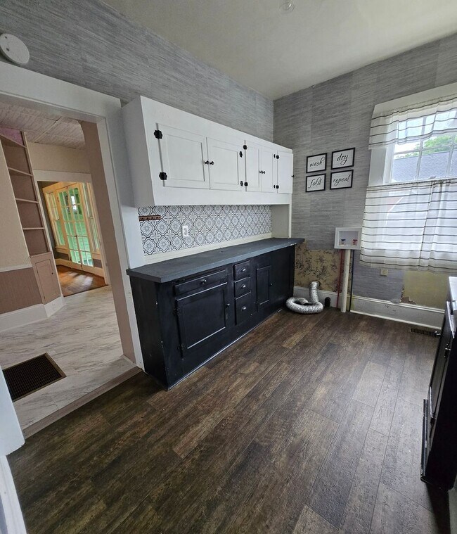 Building Photo - 808 Highland Ave