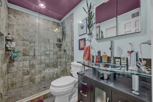 Building Photo - 373 Laredo Dr