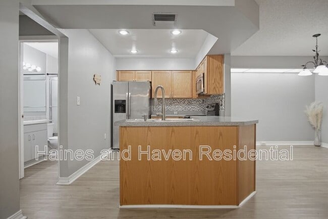 Building Photo - 157 Coventry Cir