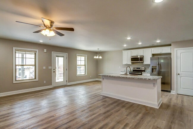 Building Photo - 184 Garden Gate Dr