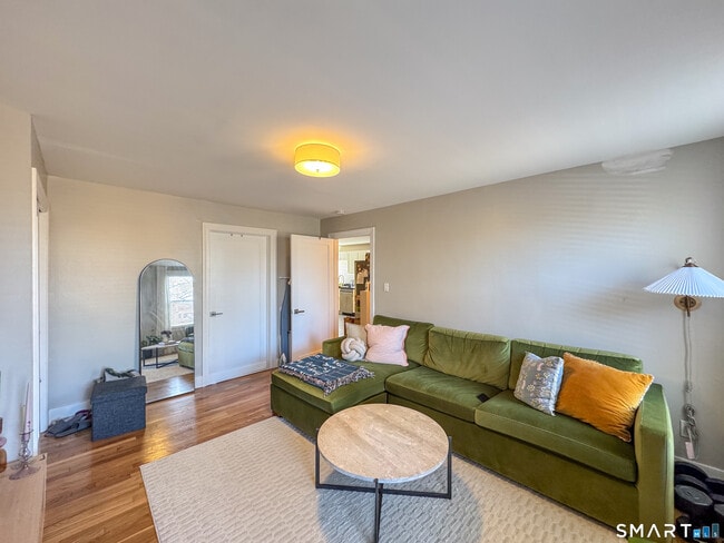 Building Photo - 508 Chapel St