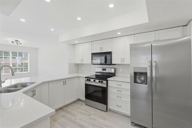 Building Photo - 14510 Alejo Ct