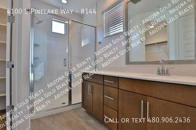 Building Photo - 4100 S Pinelake Way