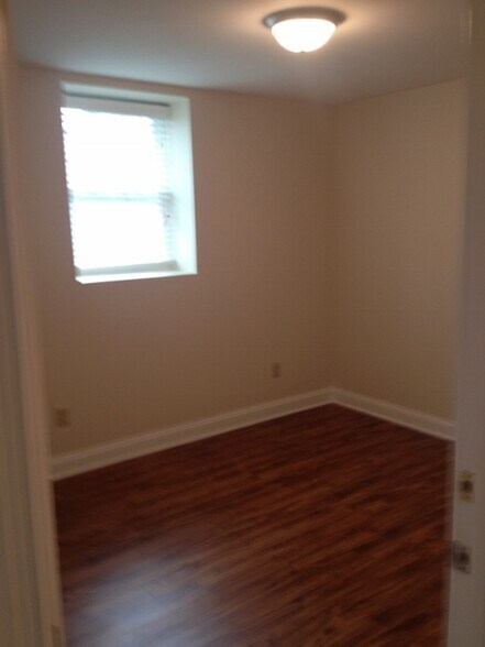 Building Photo - 68 N Court St