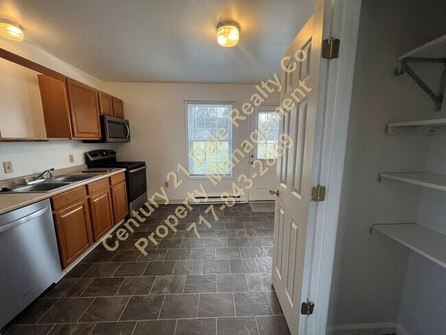 Building Photo - Bowers Bridge Rd 225-227