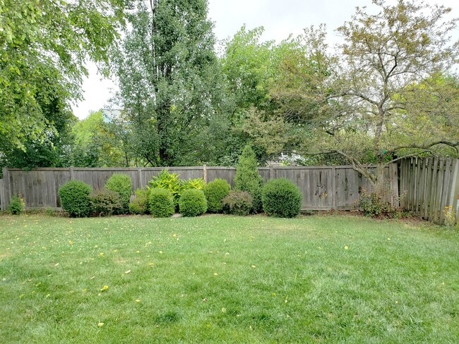 Building Photo - 217 Wilton Ln
