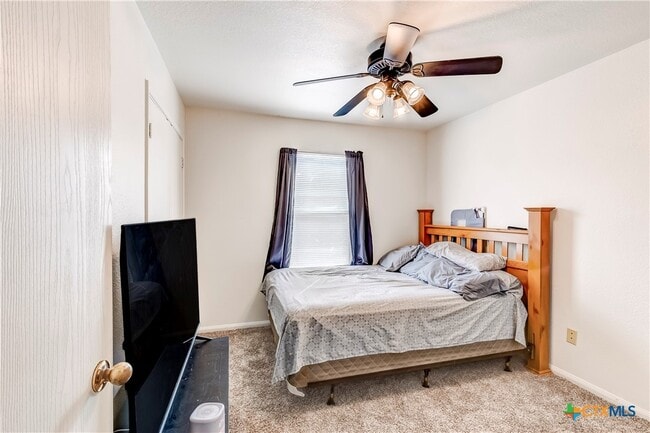 Building Photo - 3413 Traverse Dr