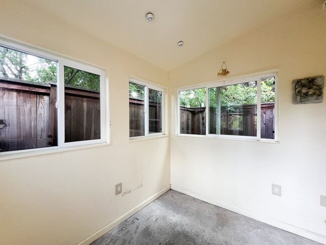 Building Photo - Beautiful Single-Level Home Located in the...