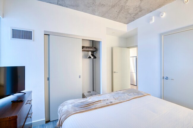 Building Photo - 82 Ames St