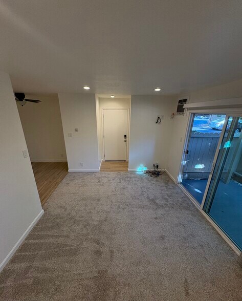 Living Room - 4260 Clayton Rd