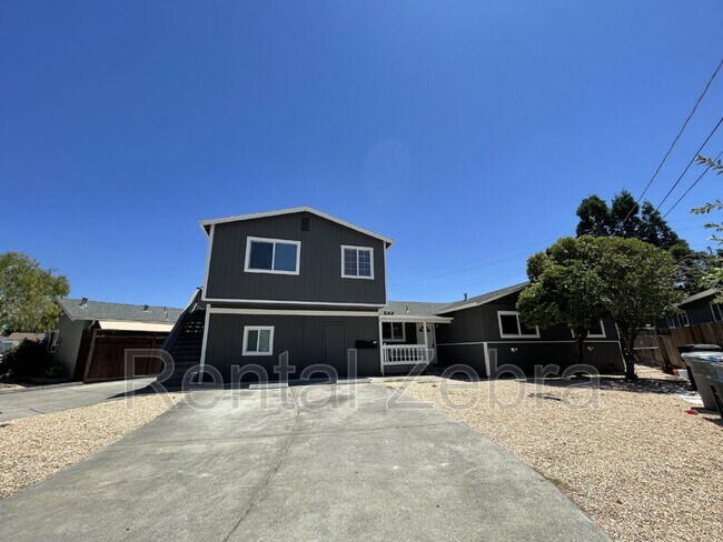 Building Photo - 343 Arlen Dr