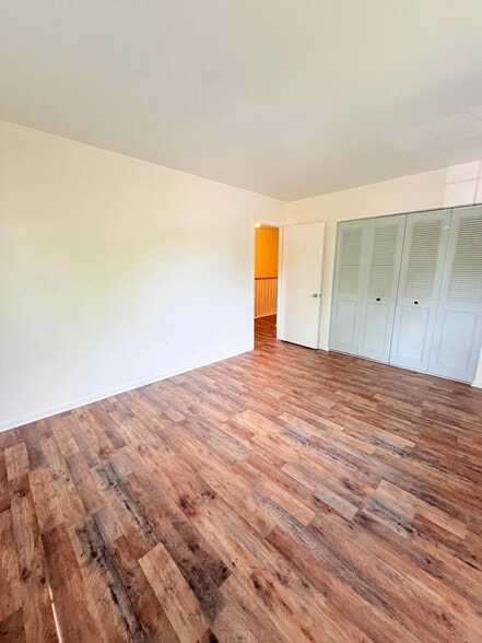 Building Photo - 4240 Embassy Dr