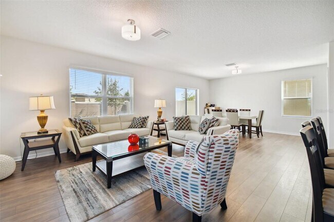 Building Photo - 8258 Pelican Reed Cir