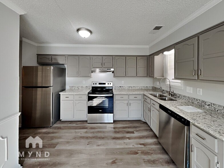 Building Photo - 4546 S Berrypick Ln