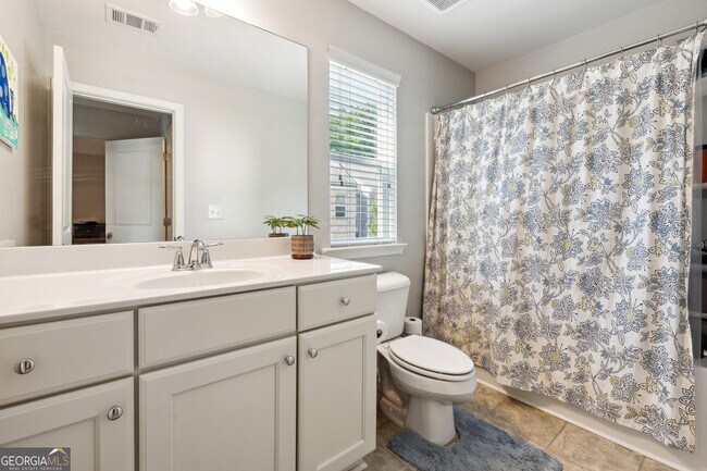 Building Photo - 1499 River Oak Ln