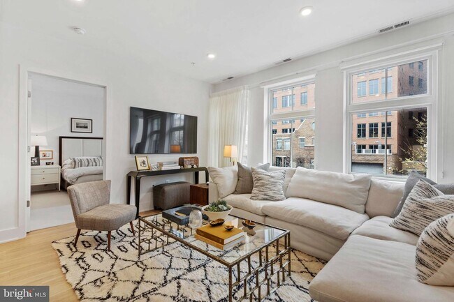 Primary Photo - 1761 P St NW