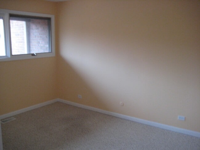 Building Photo - 1723 Wildberry Dr