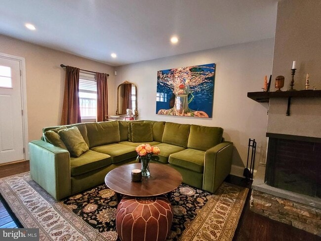 Building Photo - 1106 Lombard St