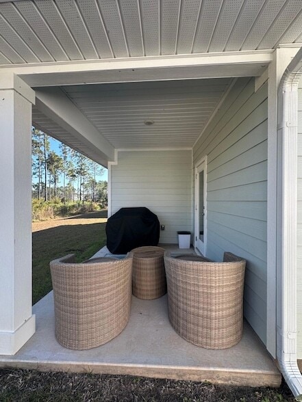 Building Photo - 7 Nest Ln