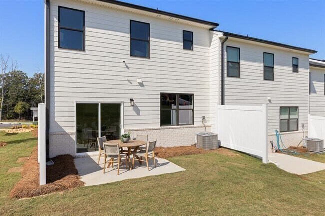 Building Photo - 1722 Harper Lily Ln