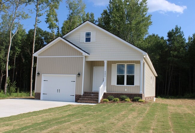 Primary Photo - 4847 Jamestown Dr NW