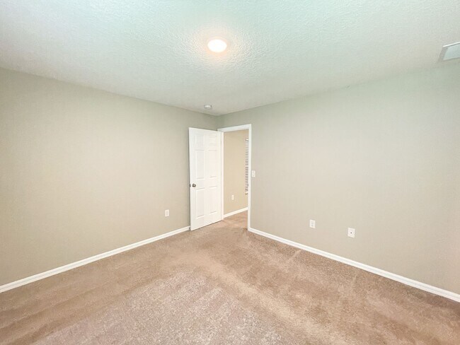 Building Photo - BEAUTIFUL 3BD/2BA Home in Palm Bay!!