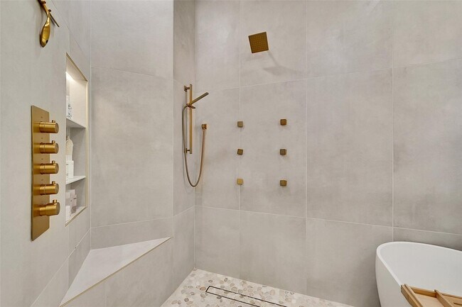 Building Photo - 11163 NW 69th Pl