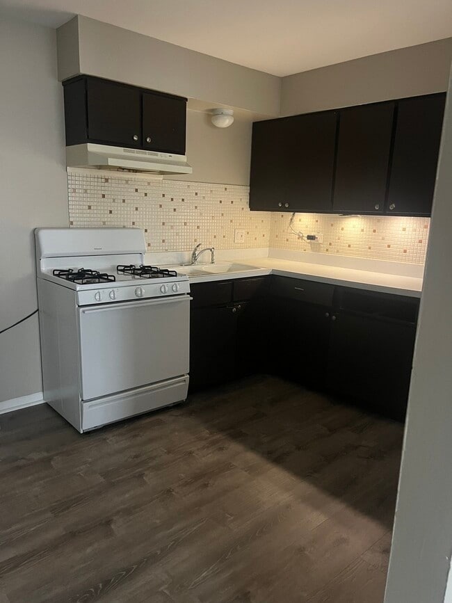 Building Photo - 8640 S 82nd Ct