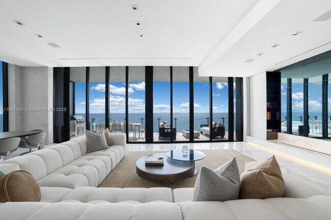 Building Photo - 17141 Collins Ave