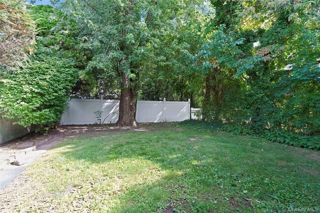 Building Photo - 164 Nelson Rd