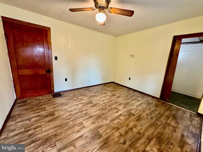 Building Photo - 43 High St