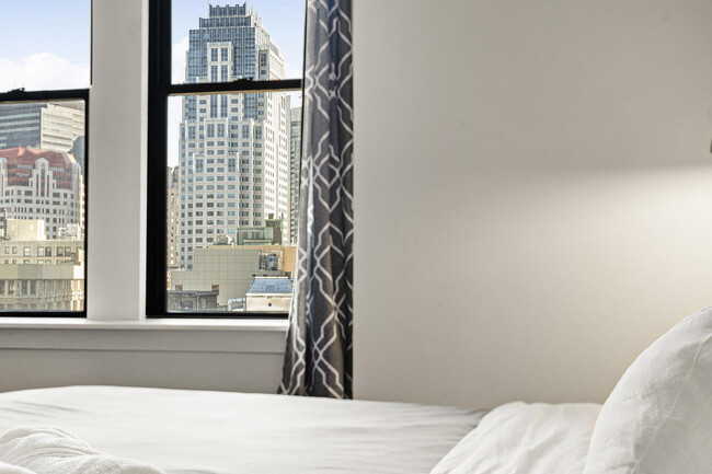 Building Photo - 62 Boylston St