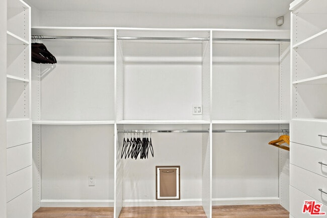 Building Photo - 23 Privateer St