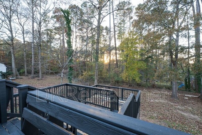 Building Photo - 237 Park Ave