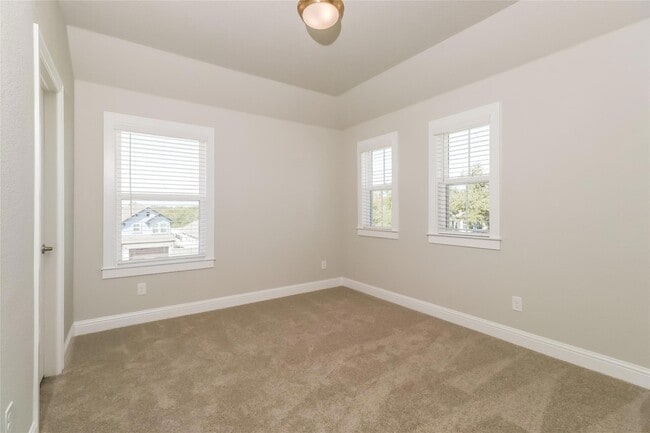 Building Photo - 2605 Sam Bass Rd