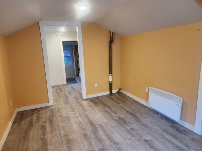 Building Photo - 42 Peggy's Ln