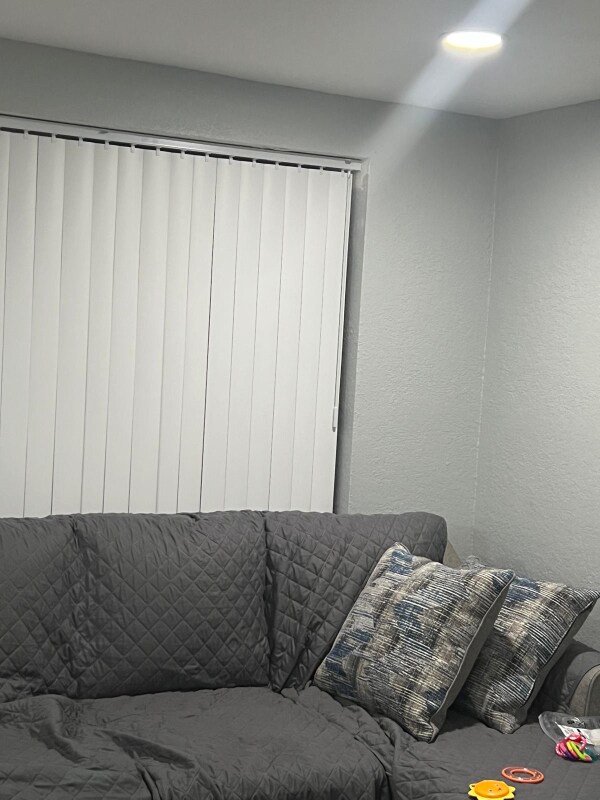 Building Photo - 1105 S Flagler Ave