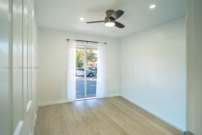 Building Photo - 135 Essex Rd