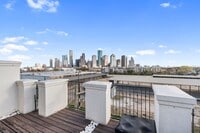 Building Photo - 1708 Dart St