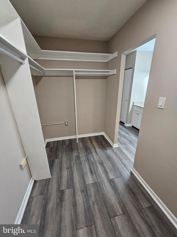 Building Photo - 6711 Park Heights Ave